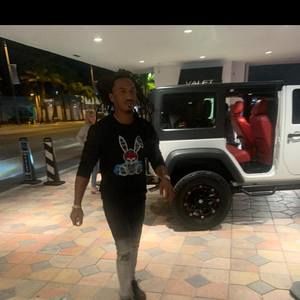 Meet your Posher, Drew